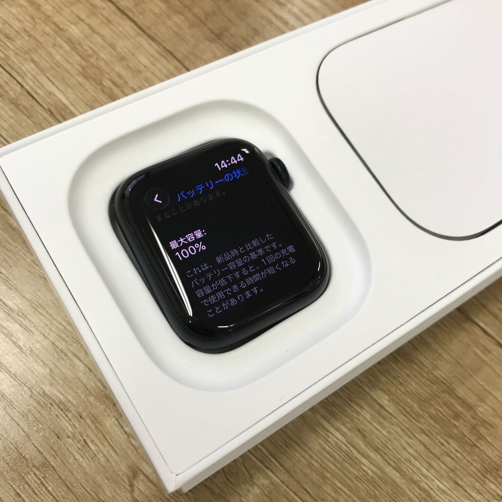 美品 AppleWatch SE2 40mm ミッドナイト GPS - メルカリ