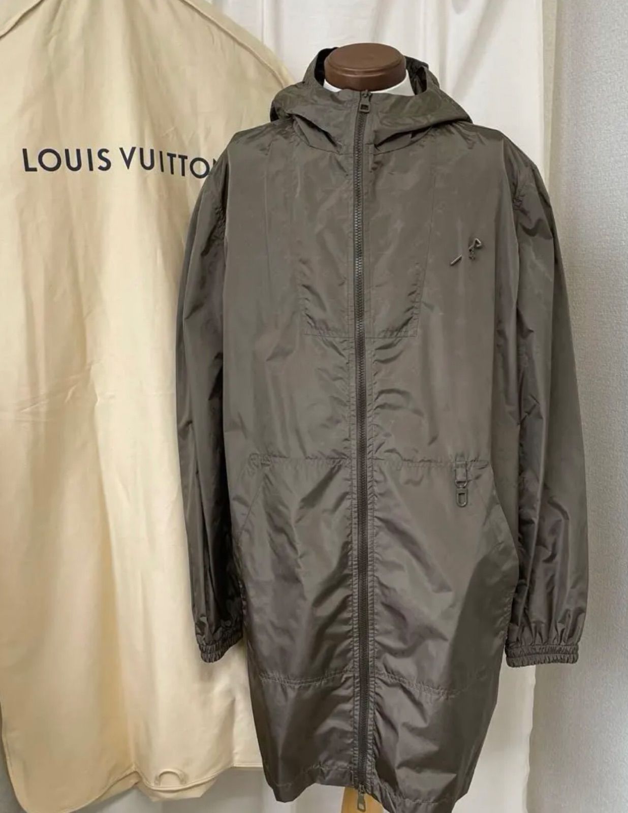 LOUIS VUITTON ルイヴィトン ミッドレングス モノグラムウィンド