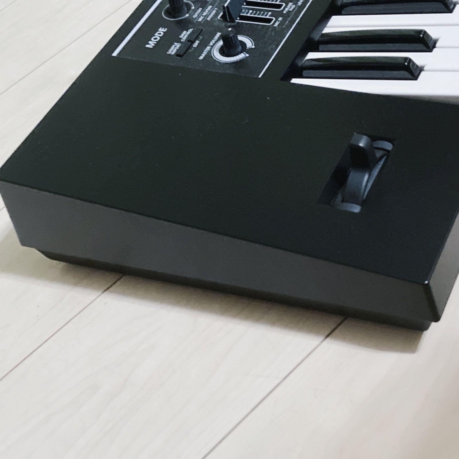 Roland JUNO-DS61 シンセサイザー 61鍵 専用ケース付き ローランド