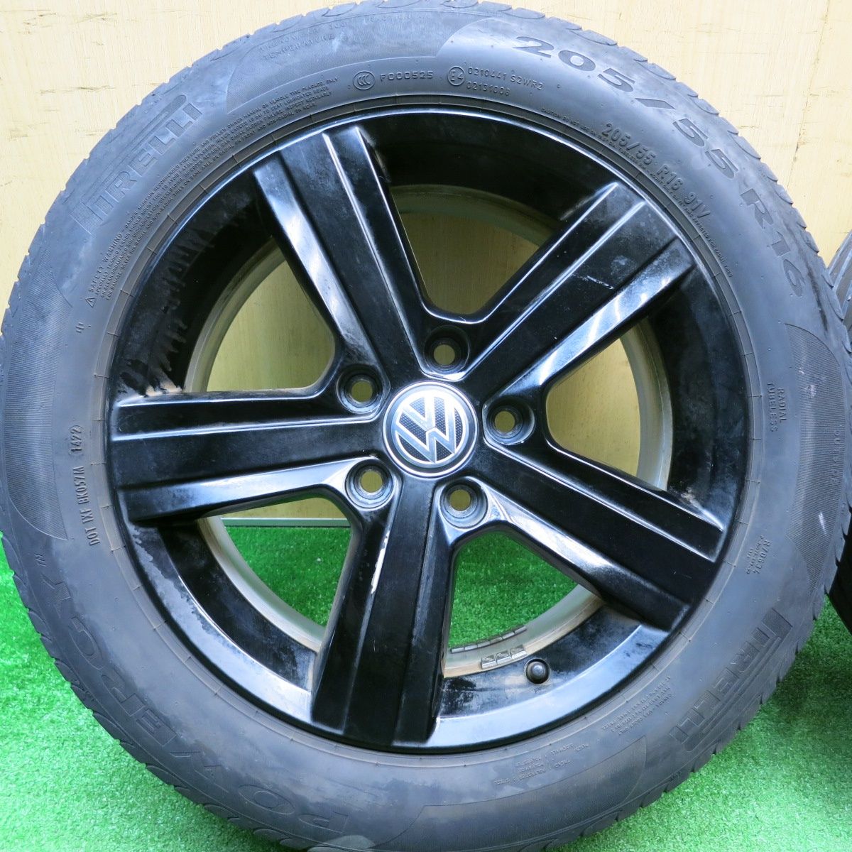 4本価格！22年☆ワーゲン ゴルフ 純正 205/55R16 ピレリ POWERGY