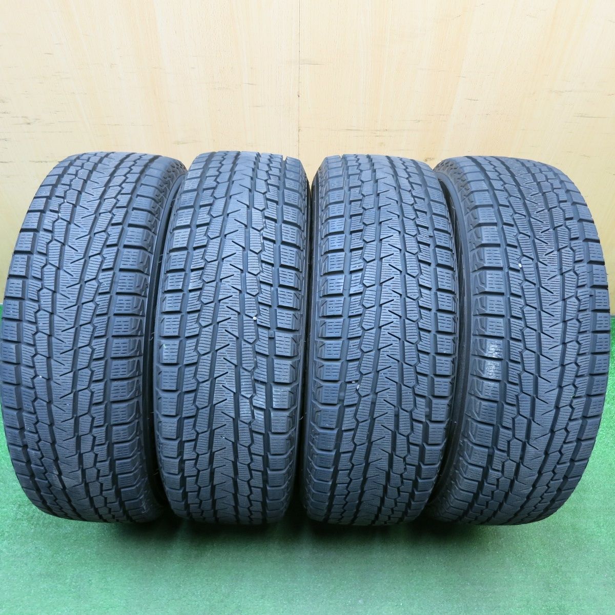 バリ溝！キレイ！9.5分☆スタッドレス 225/65R17 ヨコハマ アイス
