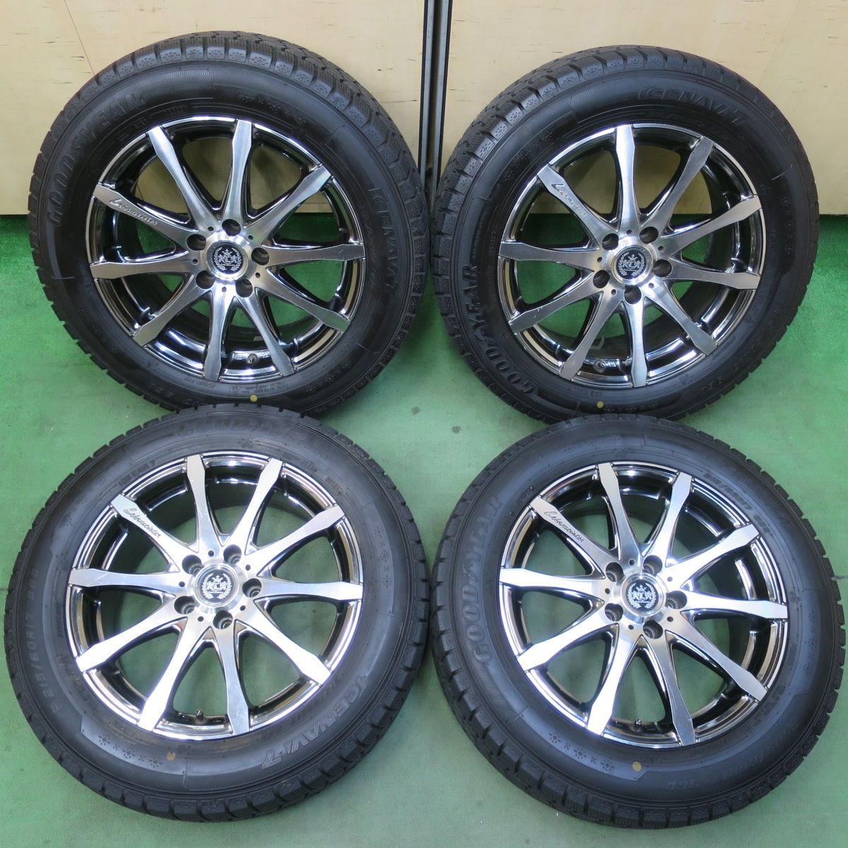 グッドイヤー ICENAVI 6 215/60R17 4本 9.5分溝2本と9分溝2本