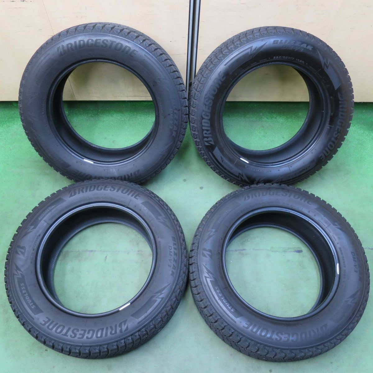 バリ溝！22年！9.5分☆スタッドレス 225/65R17 ブリヂストン