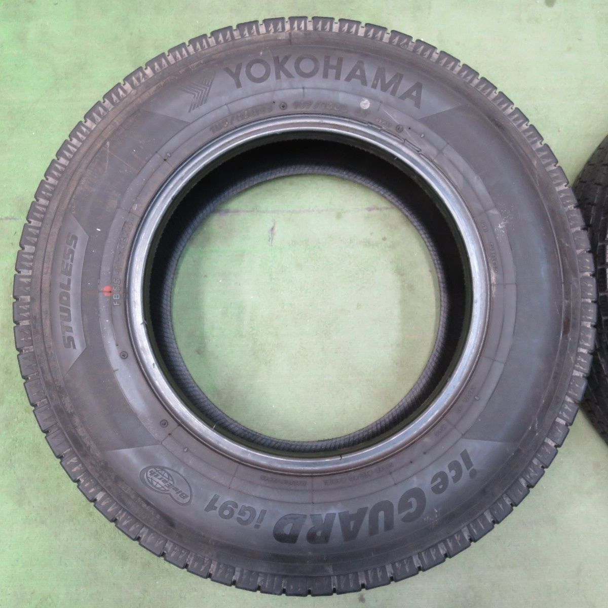 バリ溝！22年！9分☆スタッドレス 195/80R15 107/105L ヨコハマ アイス