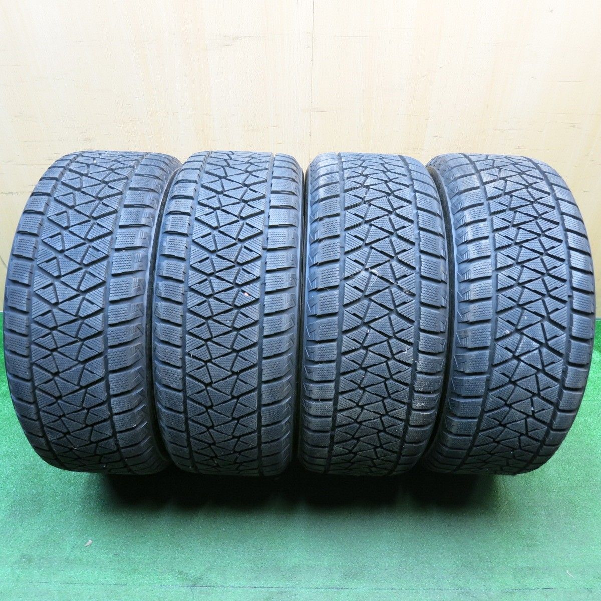 285/50r20 スタッドレス ランクル200 後期純正ホイール ブリヂストン