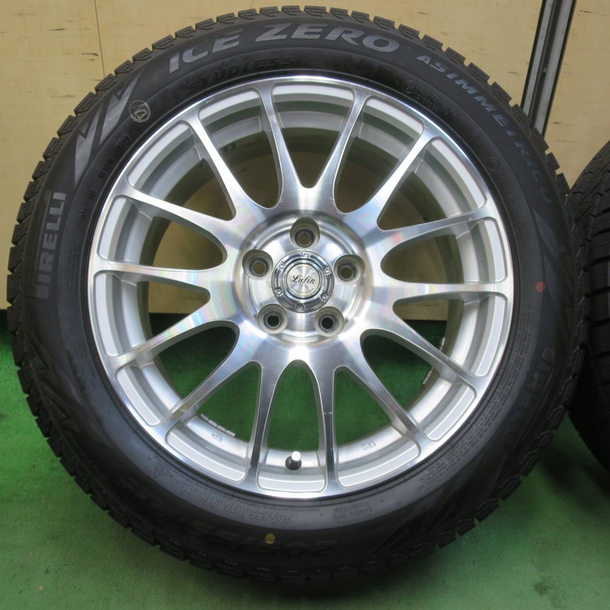 バリ溝 22年 9分☆インプレッサ 等 205/55R16 スタッドレス ピレリ 