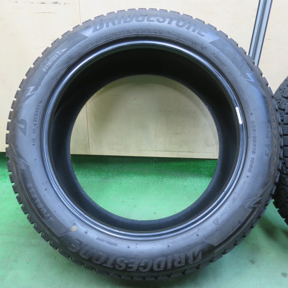 19年!バリ溝!ブリヂストン DM-V3 スタッドレス 265/60R18 18インチ 4本