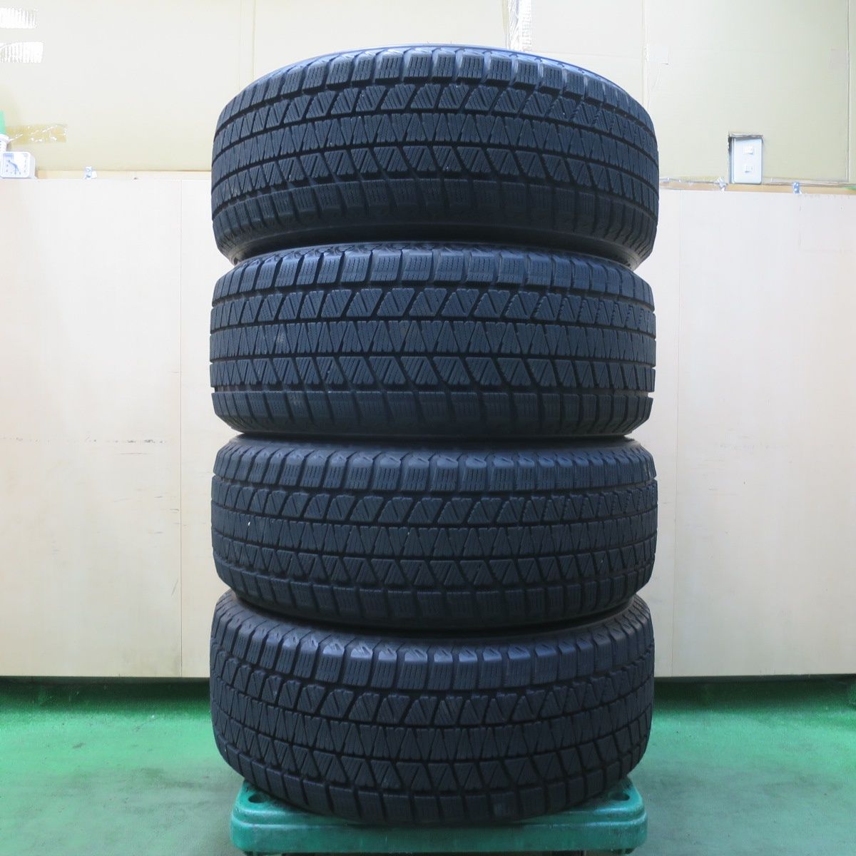 バリ溝！9.5分☆スタッドレス 235/55R19 ブリヂストン ブリザック DM 