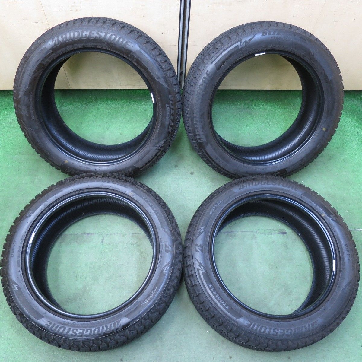 バリ溝！9.5分☆スタッドレス 235/55R19 ブリヂストン ブリザック DM 