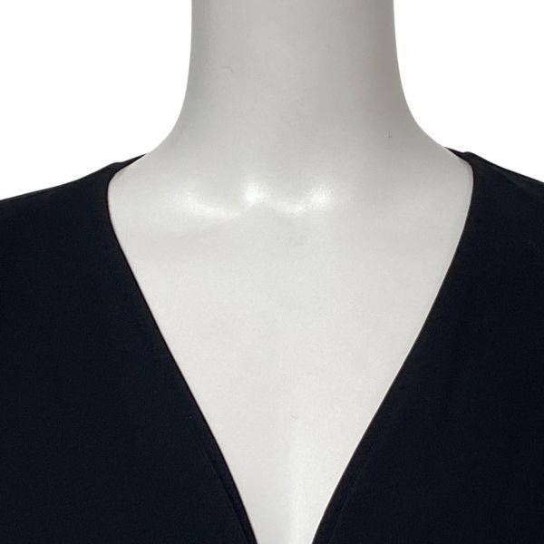 新品未使用MAX MARA黒色長袖Vネック ギャザー入りワンピース44サイズ 新品未使用MAX MARA黒色長袖Vネック ギャザー入りワンピース44サイズ