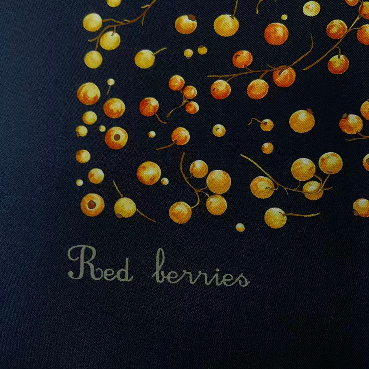未使用品 HERMES エルメス カレ90 スカーフ シルク Red berries 赤い 