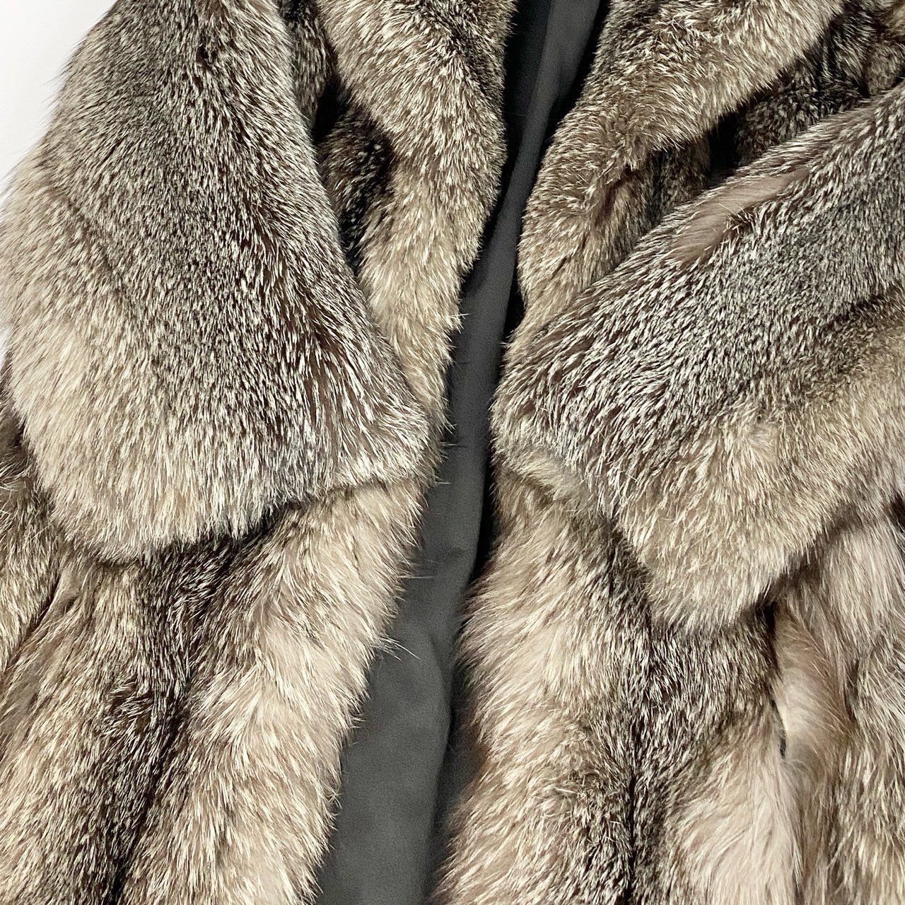 肉厚◎/総丈105 シルバーフォックス ファーコート 本毛皮 XL 希少デザイン 71a15 希少デザイン 極厚 シルバーフォックス 超ロングコート 丈120cm