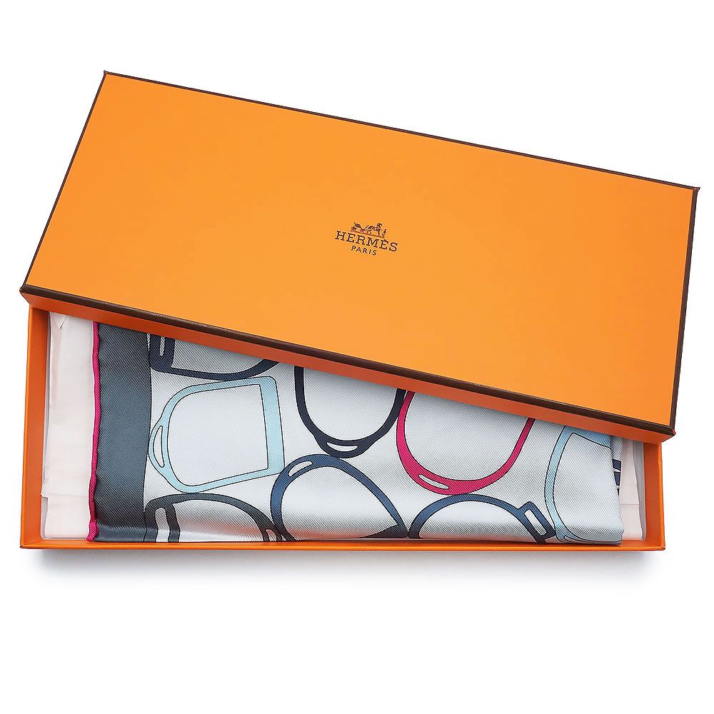 美品 エルメス HERMES ハンカチ シルク100% 楽天市場】中古 エルメス ハンカチ シルク100％ オレンジ HERMES