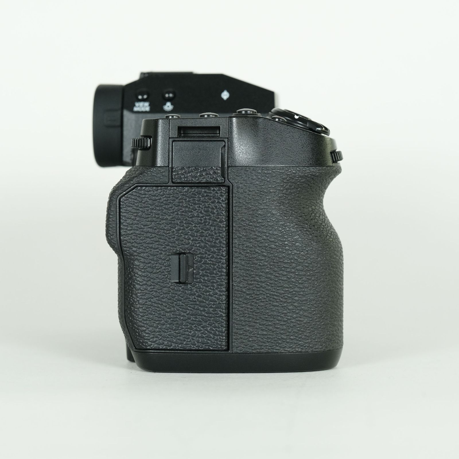 美品 | シャッター数20,880回｜バッテリー2個付] FUJIFILM X-H2