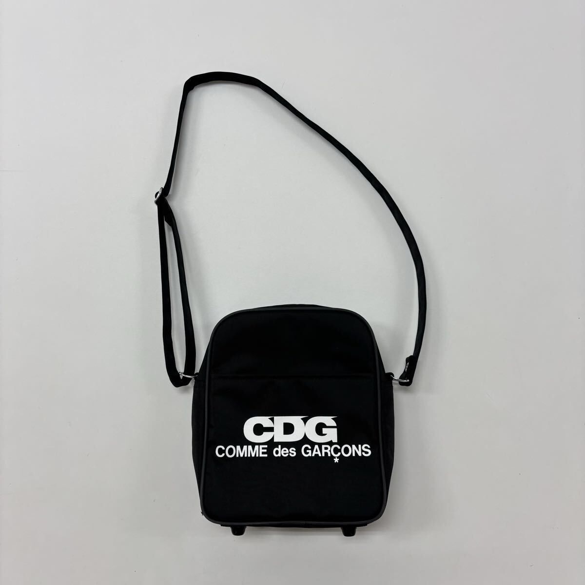 COMME des GARCONS CDG コム デ ギャルソン ロゴ ショルダー バッグ 