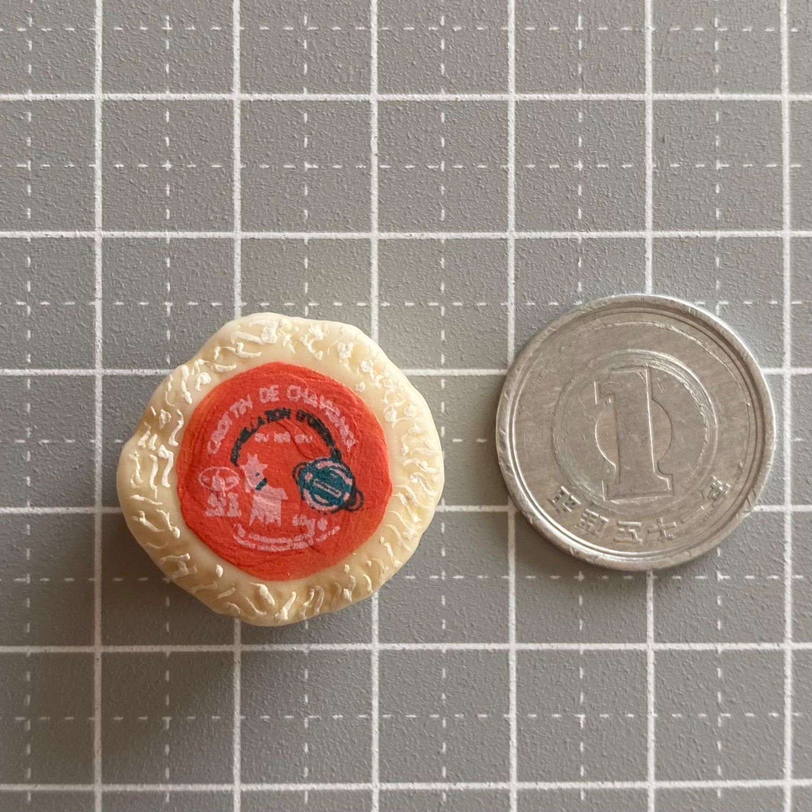 山羊乳チーズのフェーブ／フランス雑貨／陶器ミニチュア／ブロカント