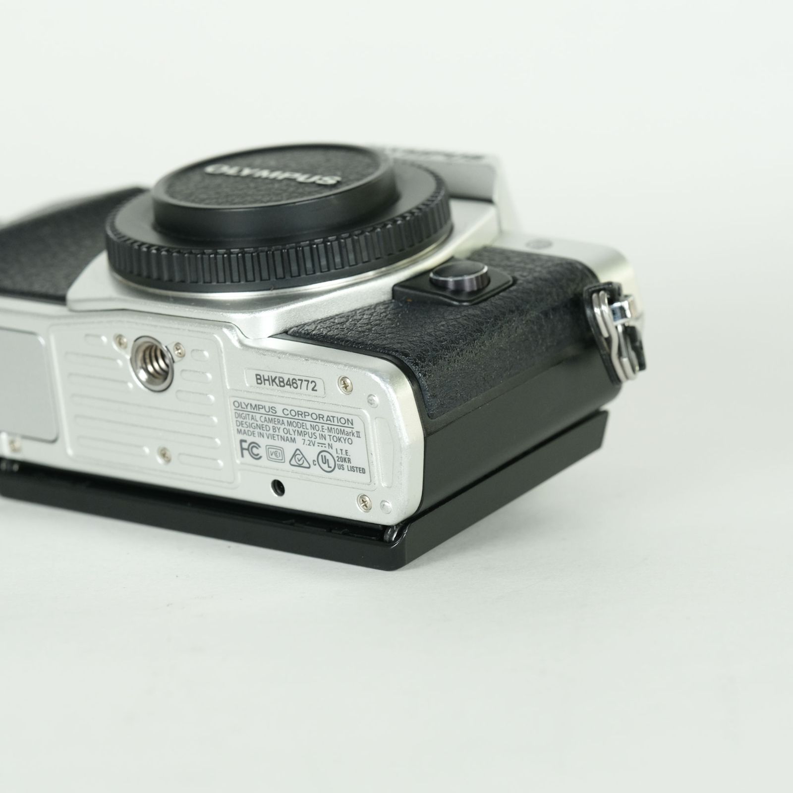 良品 | シャッター数5,160回｜バッテリー2個付] OLYMPUS OM-D E-M10