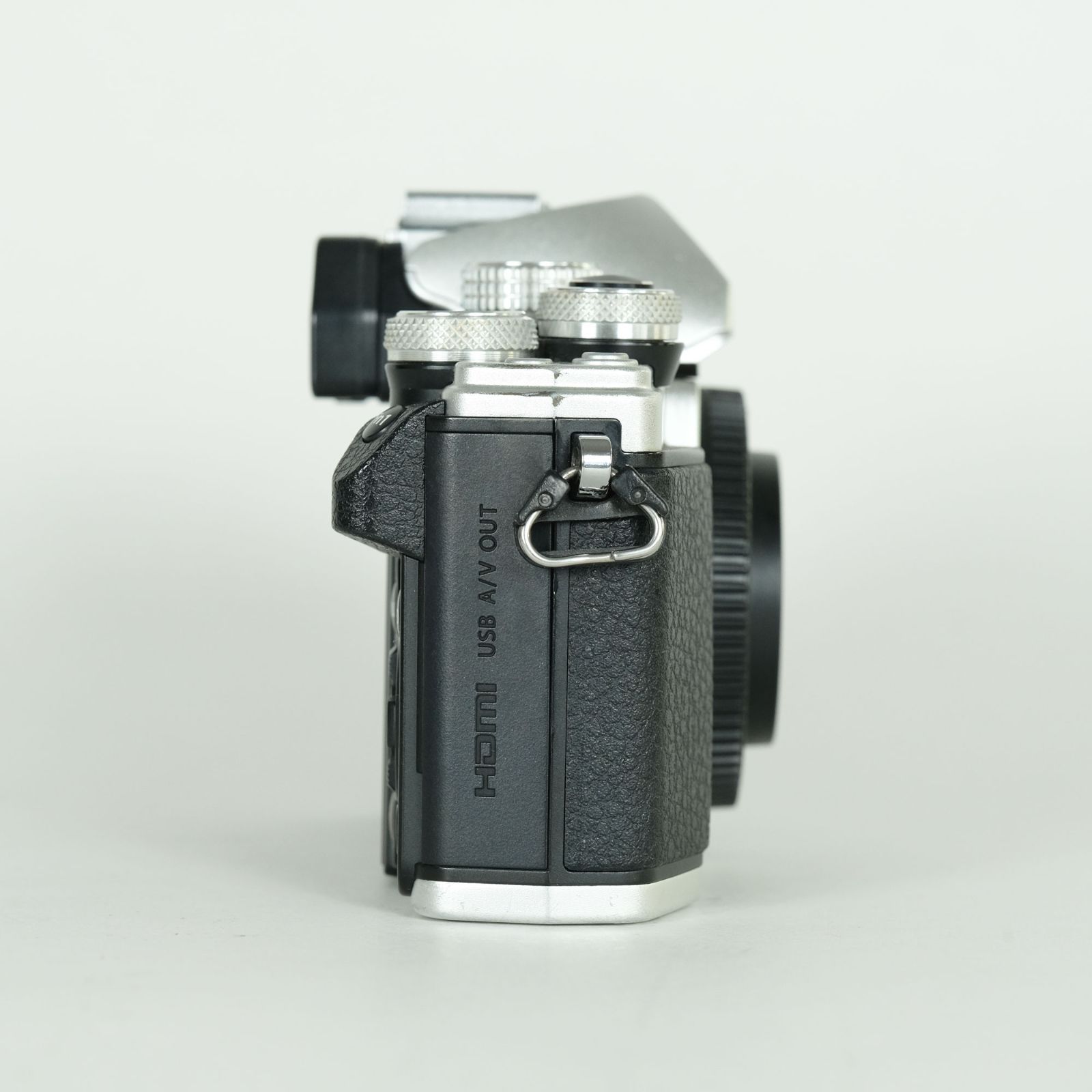 良品 | シャッター数5,160回｜バッテリー2個付] OLYMPUS OM-D E-M10