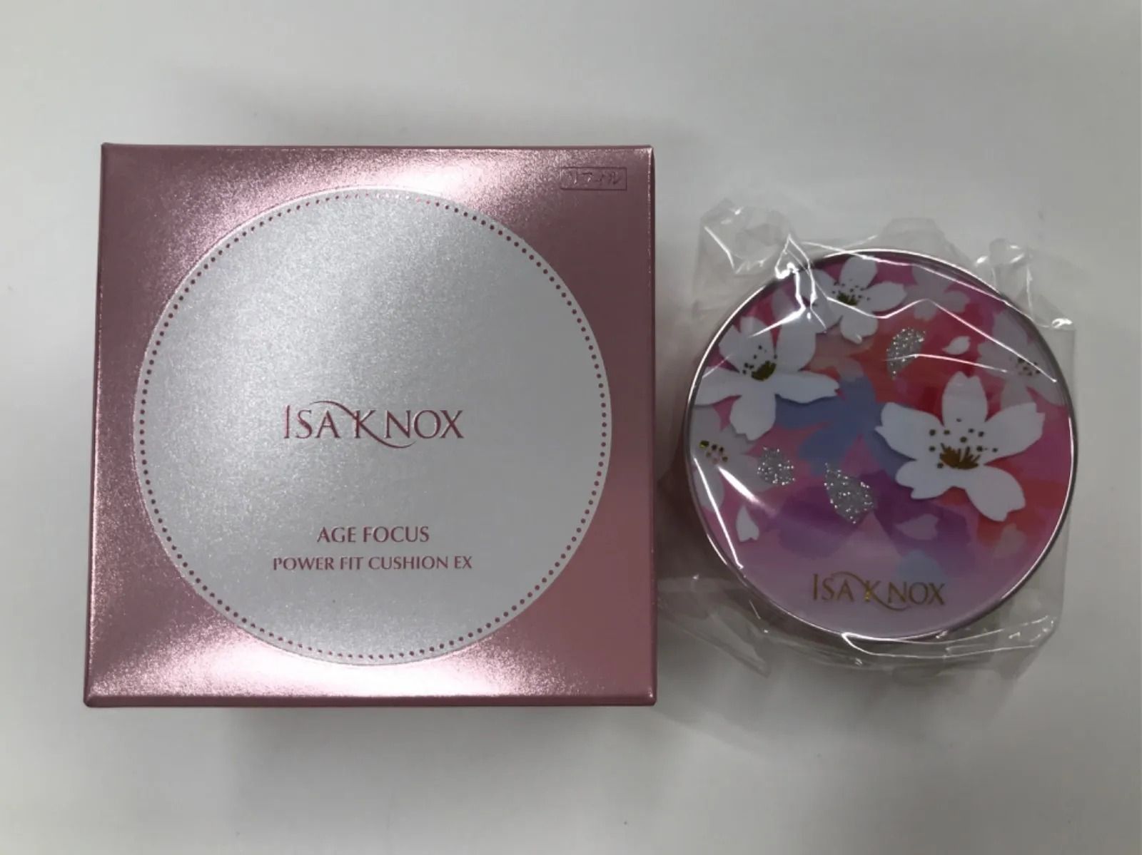 新品・豪華セット！ISA KNOX EX ファンデーション 3個+ 特典ポーチ