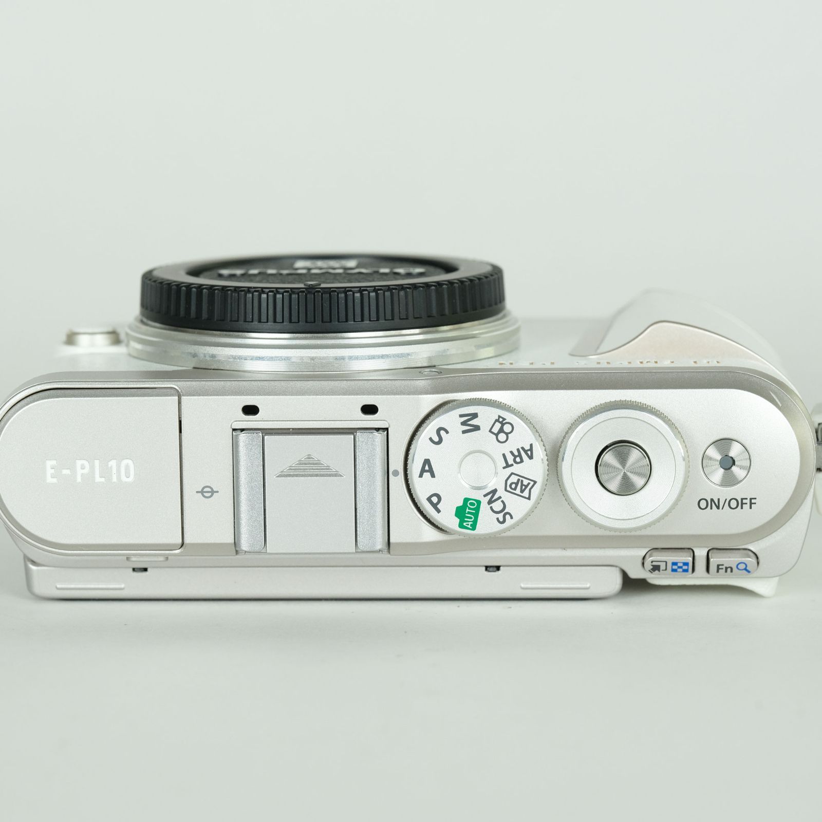 美品 | シャッター数10,807回] OLYMPUS PEN E-PL10 [ボディ ホワイト