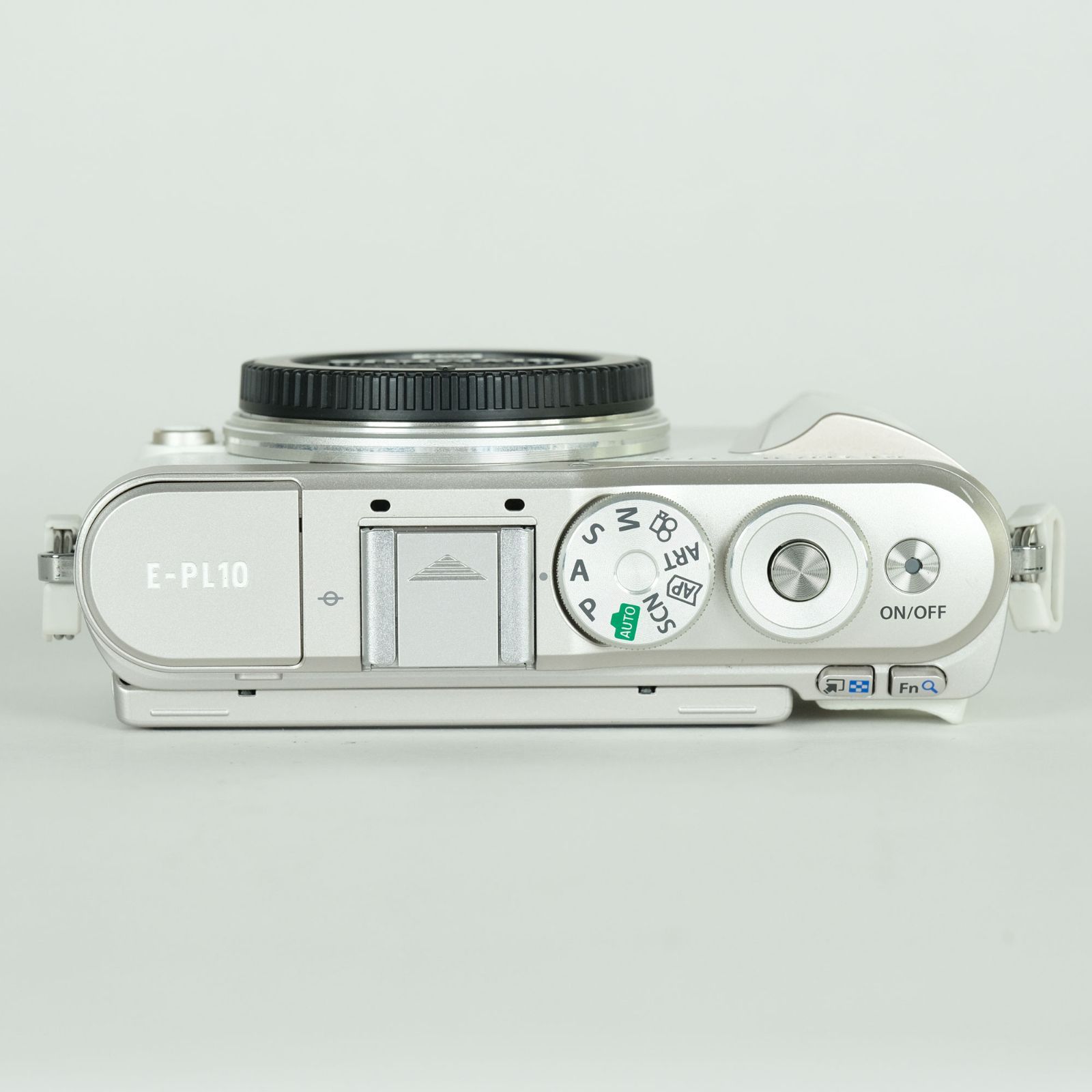 美品 | シャッター数10,807回] OLYMPUS PEN E-PL10 [ボディ ホワイト