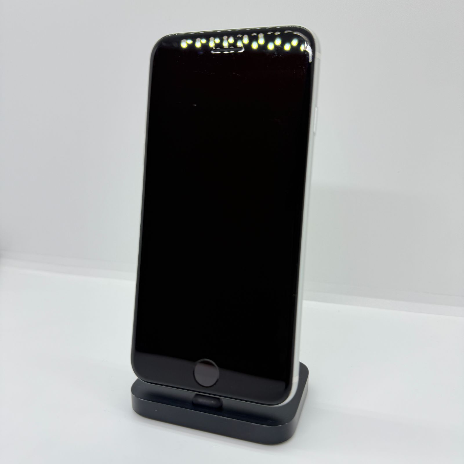 激安ジャンク】iPhoneSE 第2世代 64GB ホワイト【SIMロック解除済み