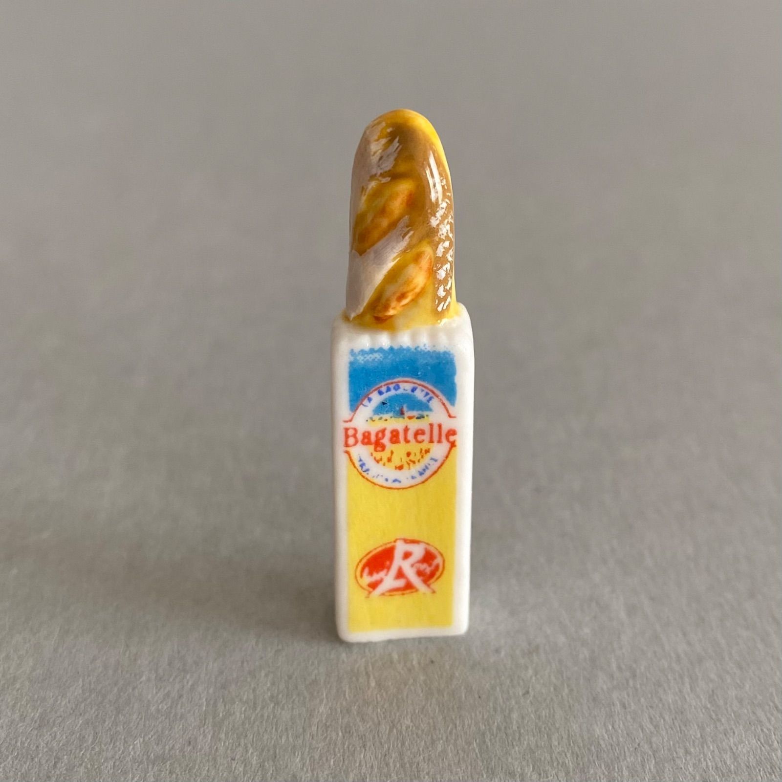 バゲットのフェーブ／フランスパン／フランス雑貨／陶器ミニチュア