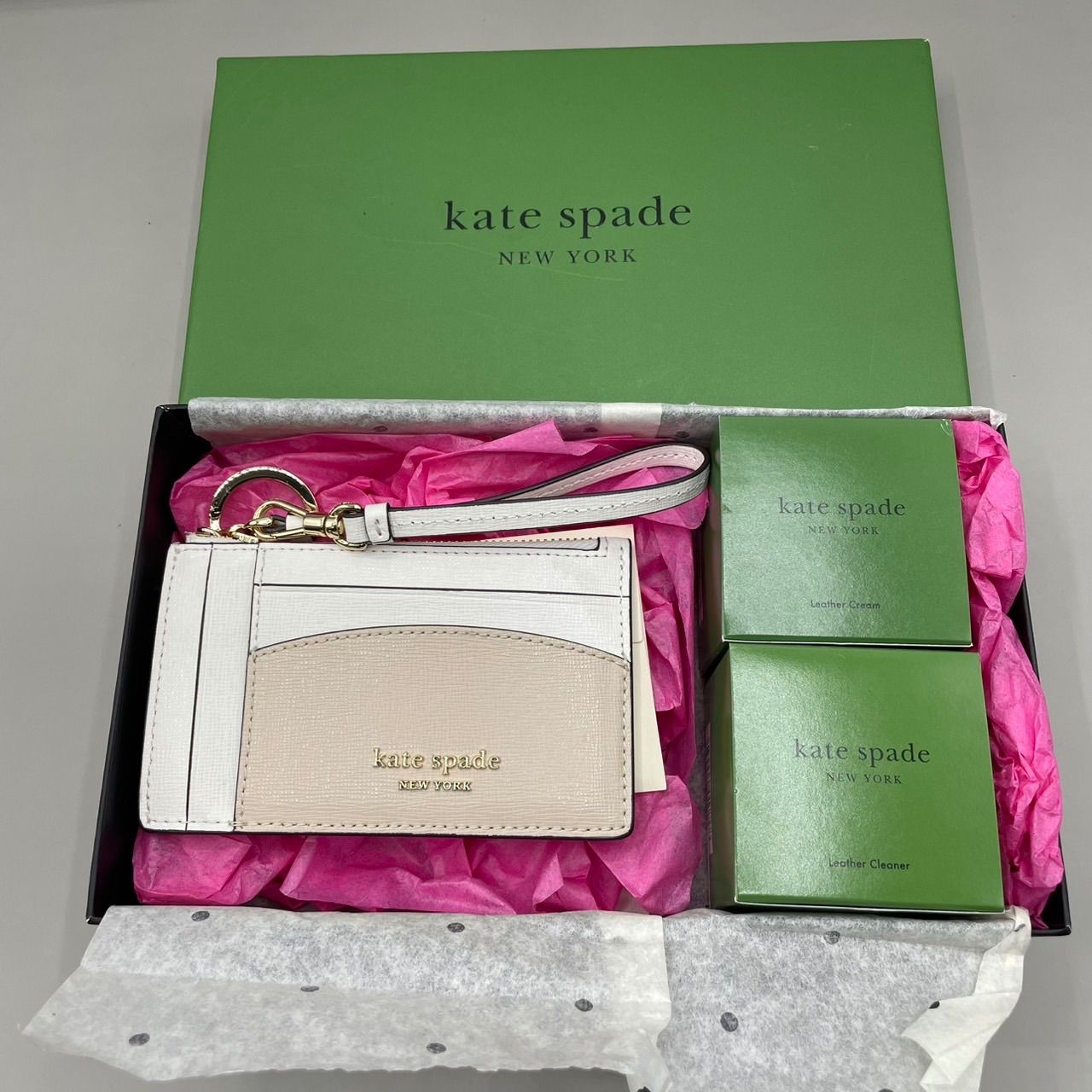 新品未使用 kate spade new york ケイトスペード カードケース 小銭 