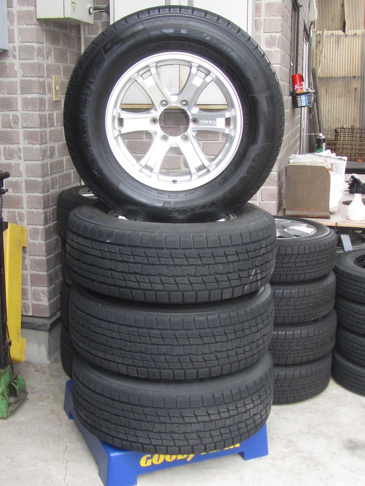 美品・バリ山】265/65R17 KEELER スタッドレス グッドイヤー アイス