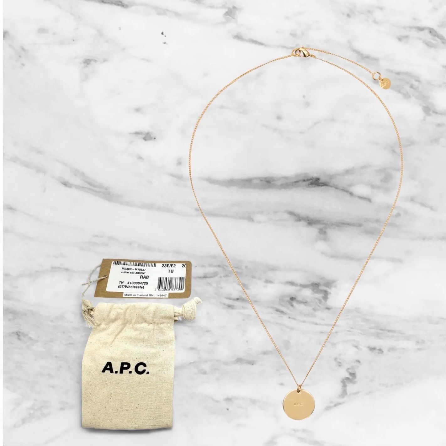 新品】A.P.C. Eloi LOGO ネックレス - メルカリ