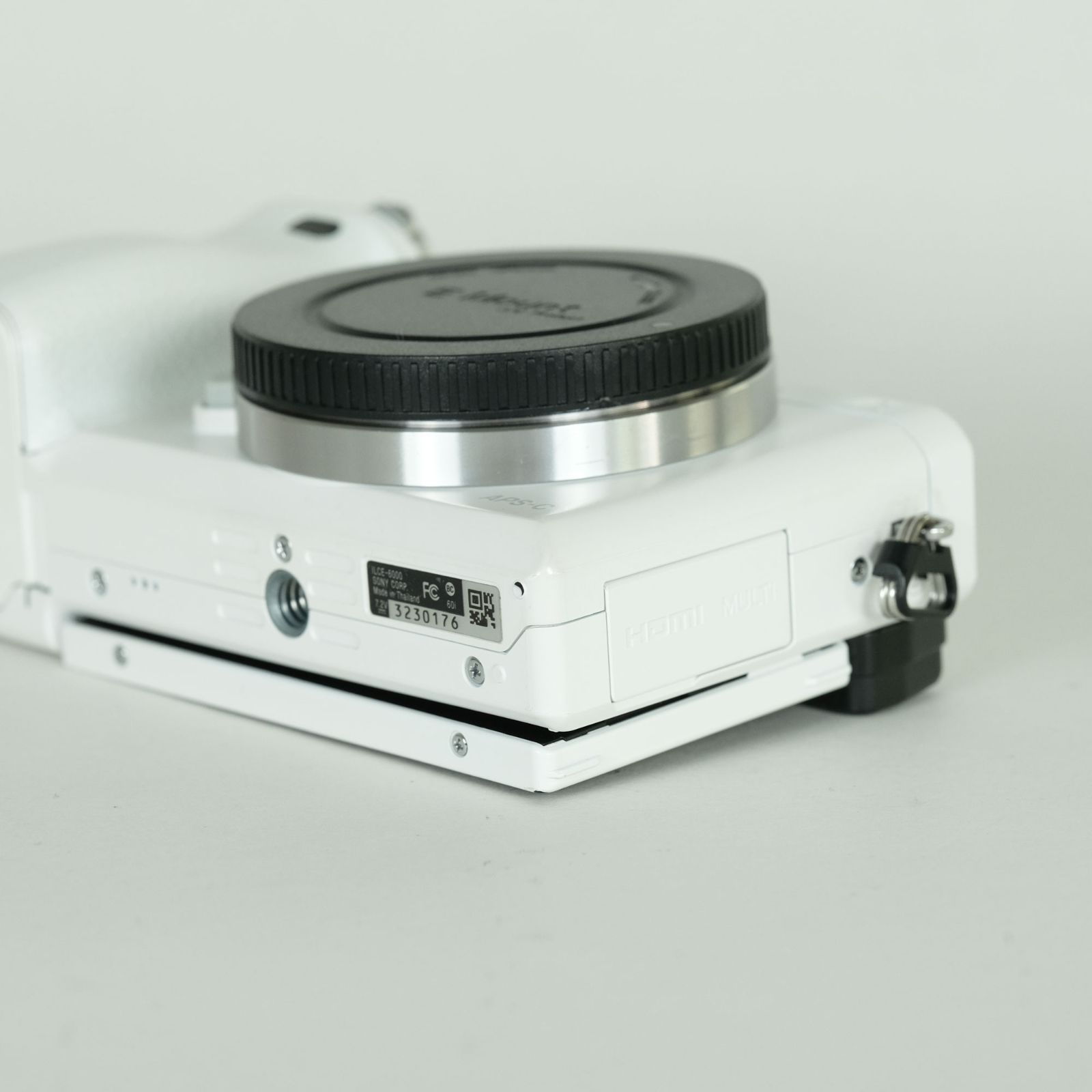 美品 | シャッター数23,280回｜バッテリー2個付] SONY α6000（ILCE