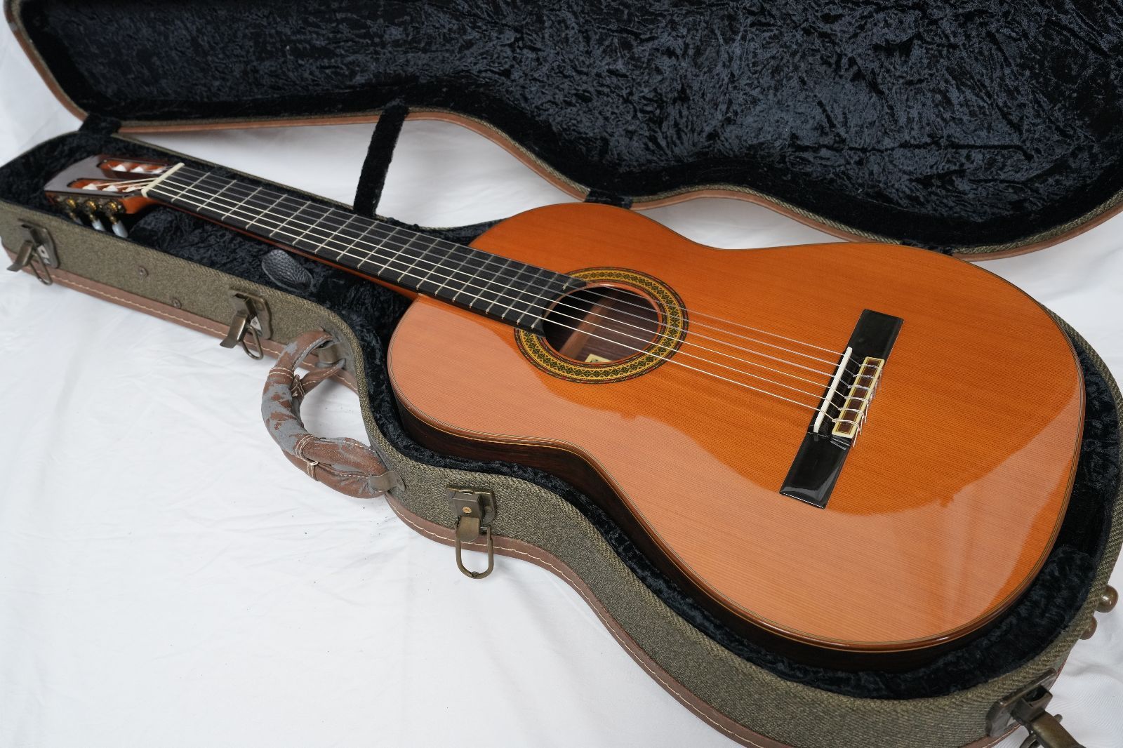 ☆Raimundo☆148c スペイン製ハンドメイドクラシックギター 美品 Hard