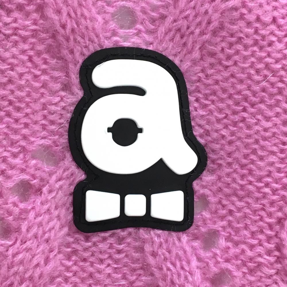 アルチビオ 半袖ハイネックセーター ピンク×白 肩ライン ケーブル編み