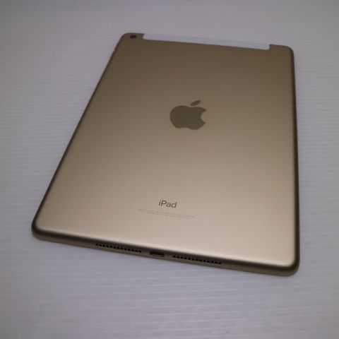 新品同様 SIMフリー iPad5 第5世代 Wi-Fi+Cellular セルラー 32GB