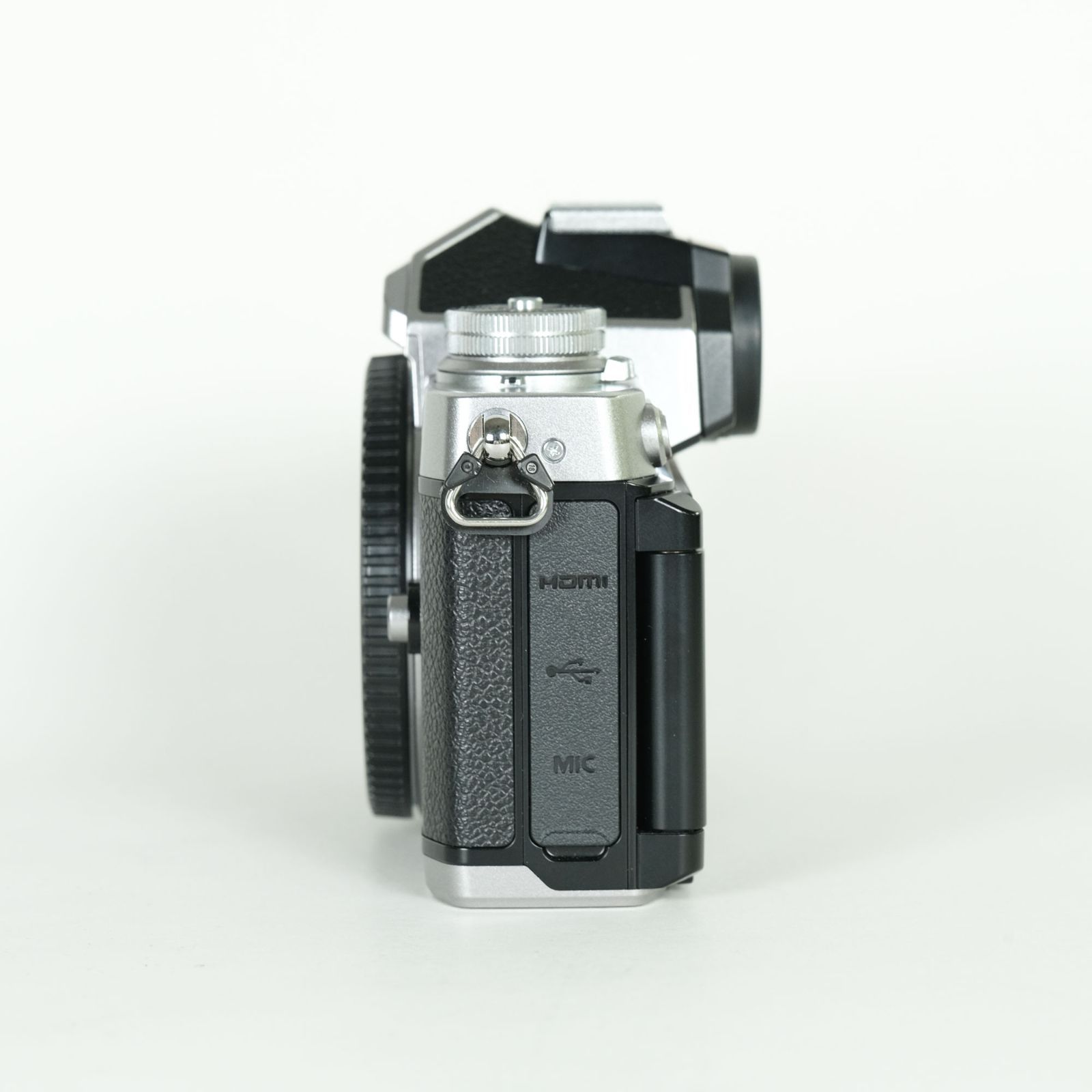 美品 | シャッター数1,395回] Nikon Z fc [ボディ シルバー] | Nikon Z