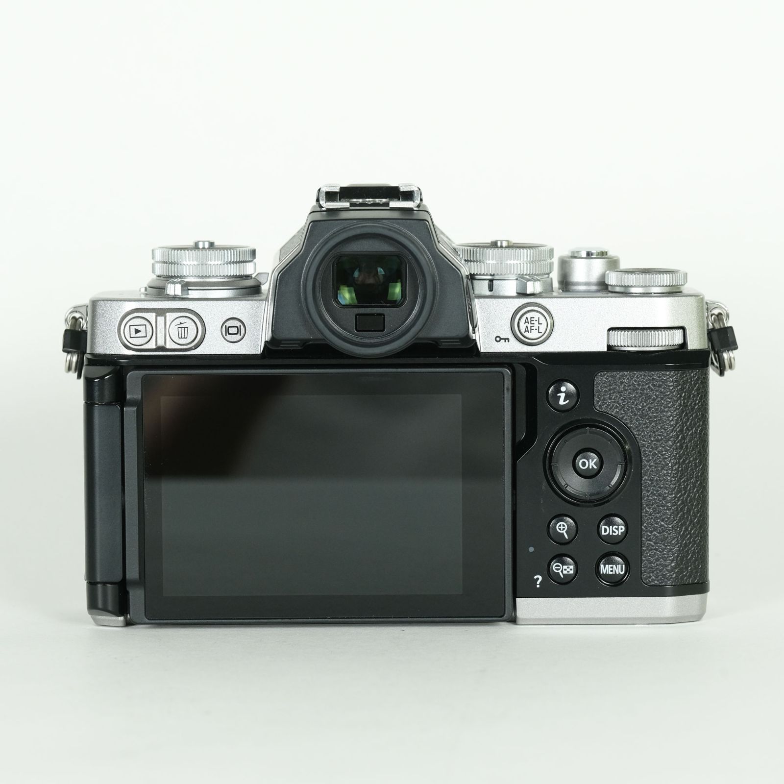 Nikon zf 本体　箱付き　少シャッター数 シャッター数ごく僅か Nikon Zf 本体＋レンズ＋SDカードセット