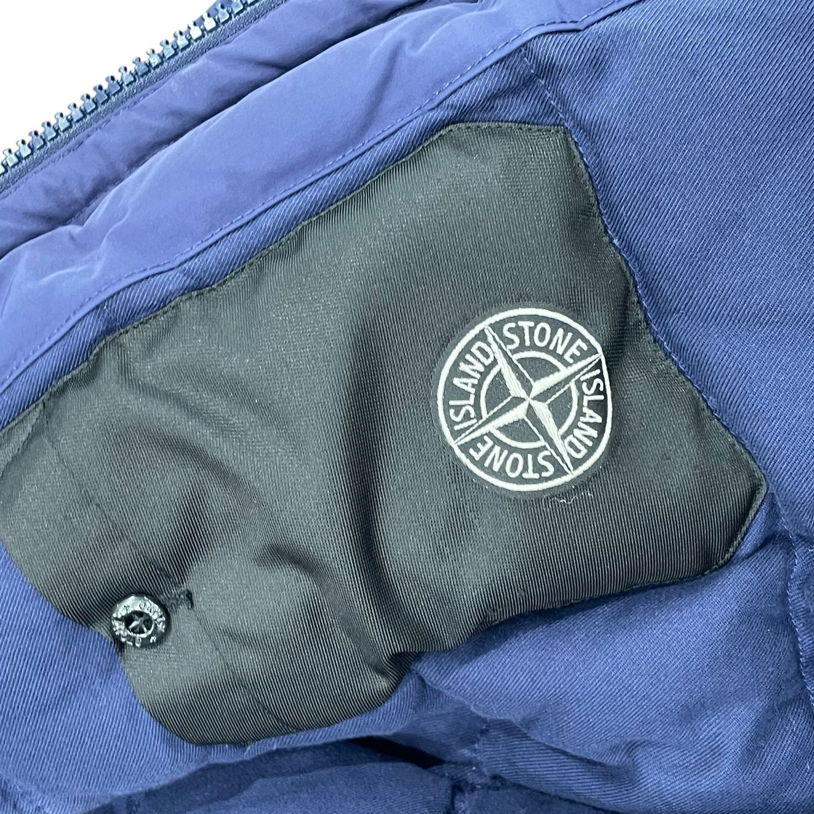 STONE ISLAND】 MICRO REPS DOWN JACKET NAVY ストーンアイランド 