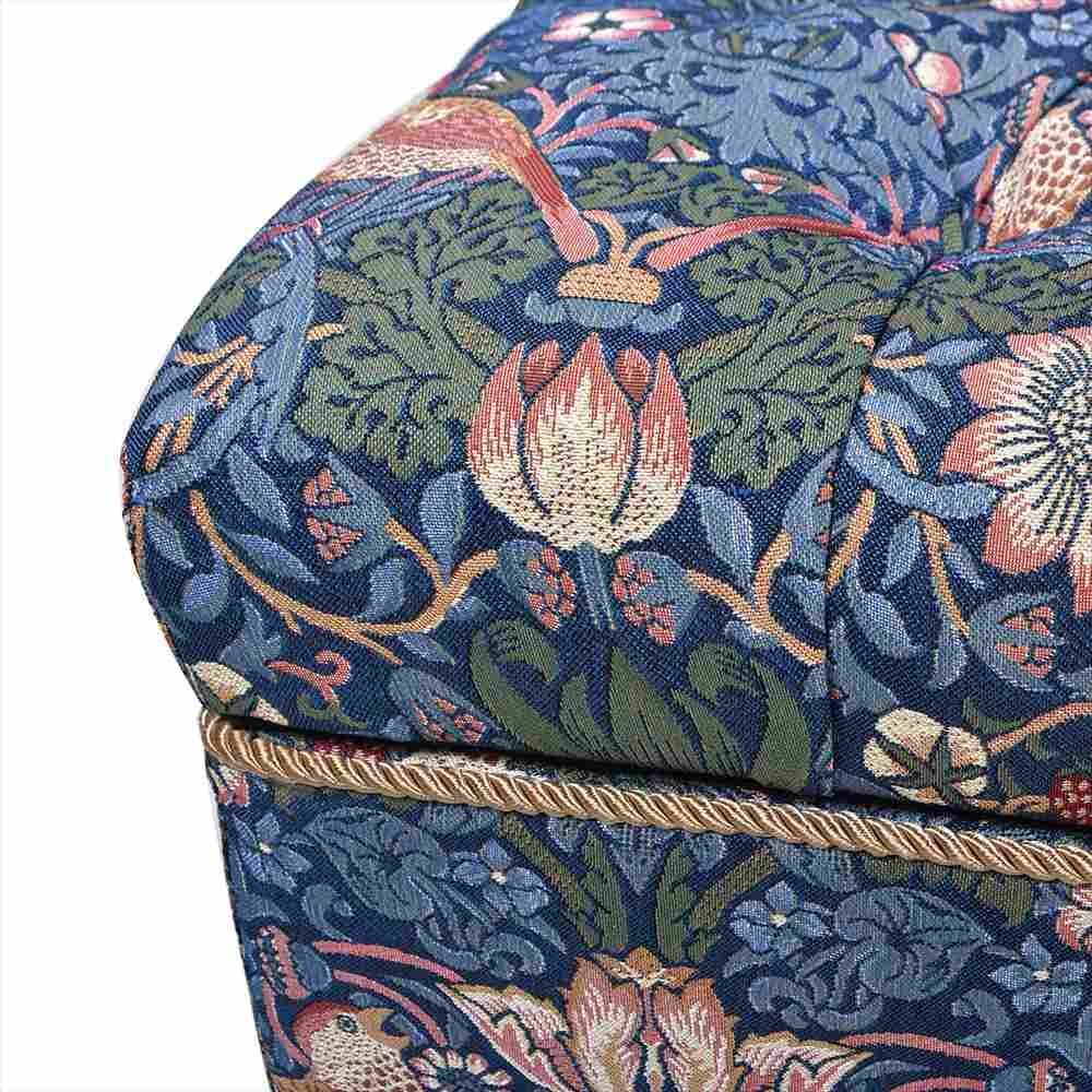 イチゴドロボウ収納ベンチ