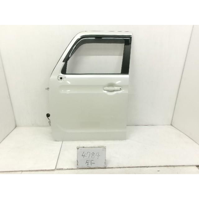 スペーシア DAA-MK53S 左フロントドア セントラル M2EI8 68002-79R00