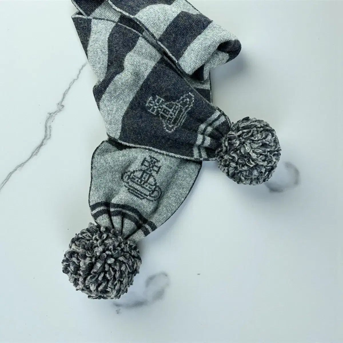 Vivienne Westwood ヴィヴィアン・ウエストウッド ピクセルロゴ