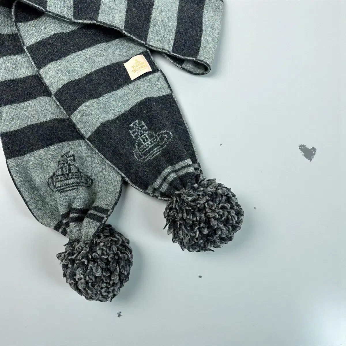 Vivienne Westwood ヴィヴィアン・ウエストウッド ピクセルロゴ