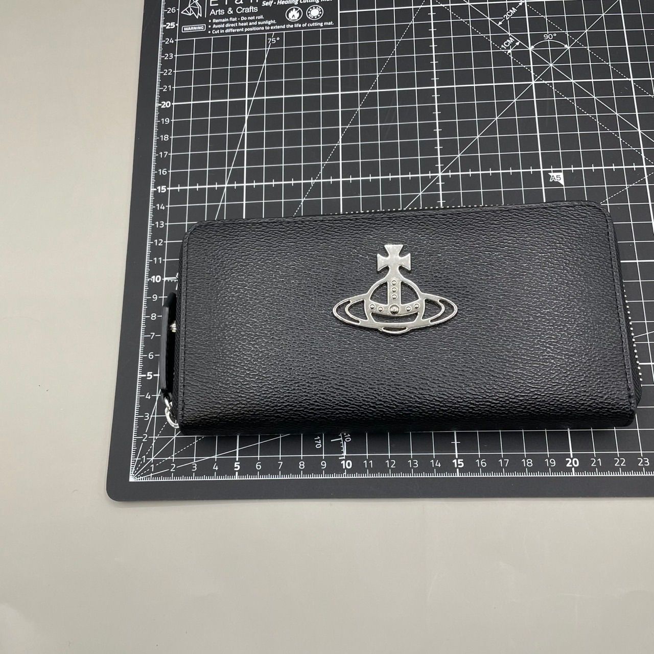 極美品 Vivienne Westwood ヴィヴィアンウェストウッド 長財布 ロング