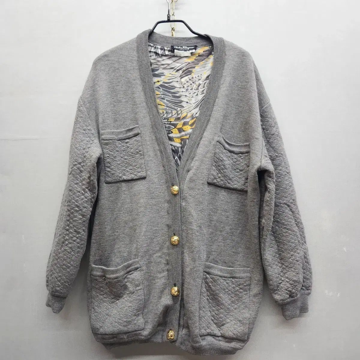 バージンウール100% サルヴァトーレフェラガモ 金具 ニットカーディガングレー サルヴァトーレ・フェラガモ 4ポケット ウール カーディガン M(L