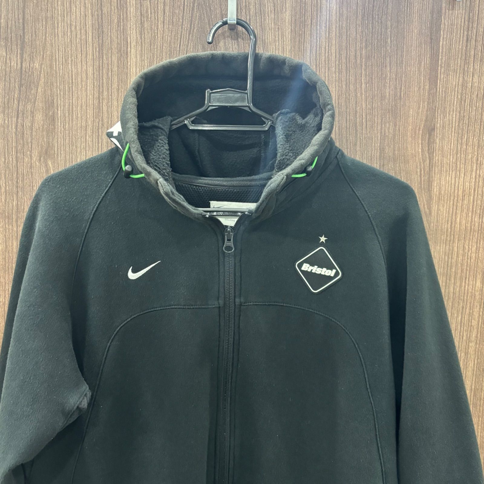 Nike NIKE Bristol コラボモデル 廃盤 ☆F.C.Real Bristol(FCRB) NIKE コラボ ジャケット パーカー ブラック