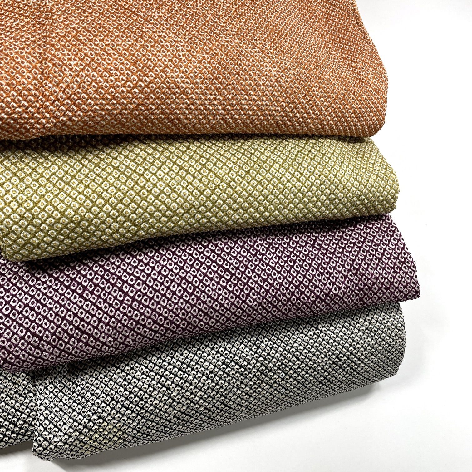 絞り 着物 4枚 正絹 着物まとめ売り 同梱購入歓迎 リメイク用 着付け