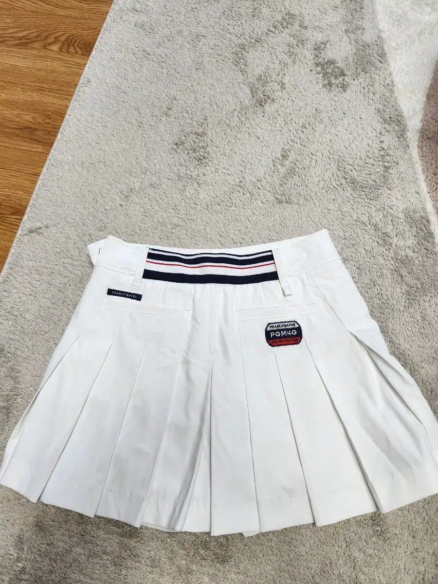 未使用 //PEARLY GATES 白 プリーツ ゴルフ スカート -0-55 オススメ