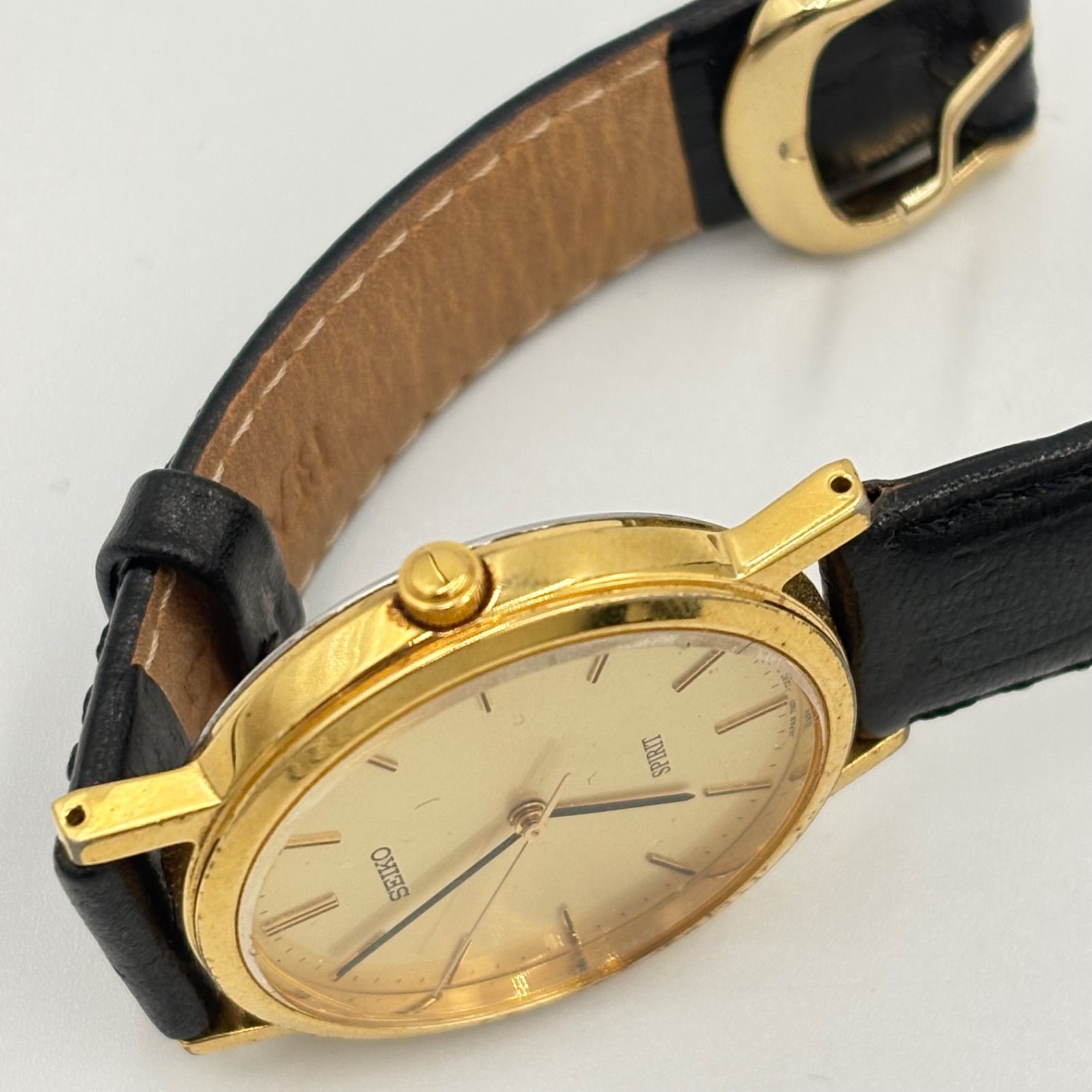 □ SEIKO SPIRIT 7N01-7060 クォーツ 腕時計 ゴールド × ブラック 