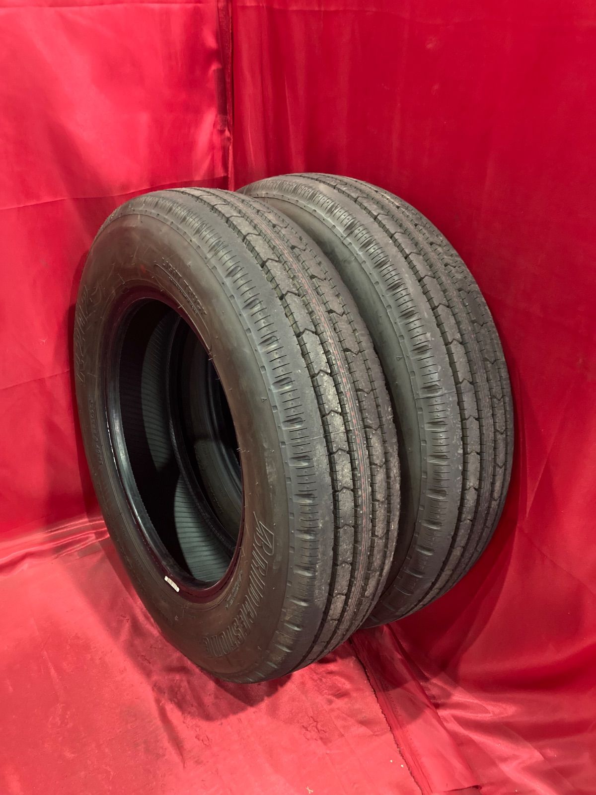 175/75R15 103/101LT ブリヂストン R202新車外し 2本 - メルカリ