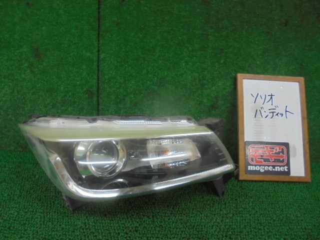 2FL9566 AAE4 スズキ ソリオバンディット MA36S 1型 HYBRID MV ヘッド