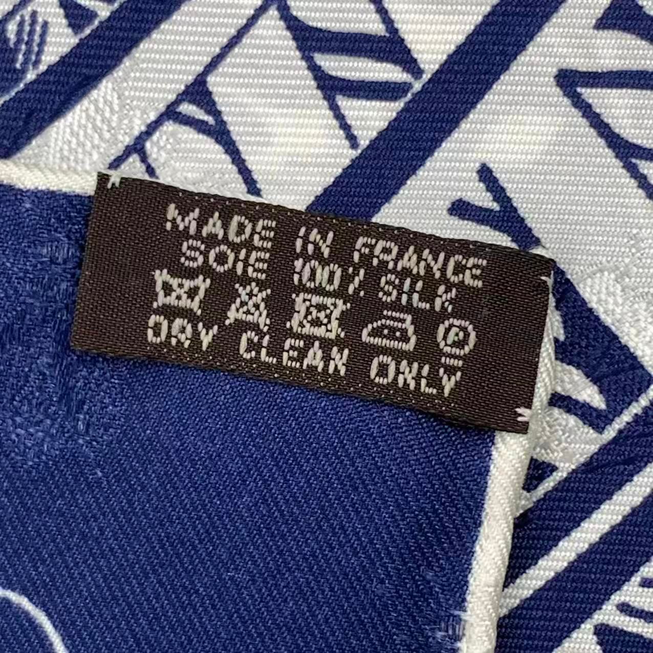 新品同様 HERMES エルメス カレ90 スカーフ シルク フラミンゴ